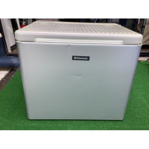 Dometic (ドメティック) クーラーボックス グレー ＠ RC1602EGC