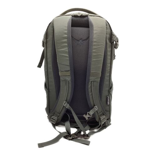 OSPREY (オスプレー) バックパック QUASAR 背面長 約41～45cm 21-30L　(日帰り)