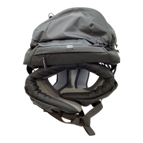 deuter (ドイター) フューチュラPRO40 ブラック×グレー 未使用品 D3401321 フューチュラPRO40 背面長 約46～50cm 31-40L(山小屋泊)