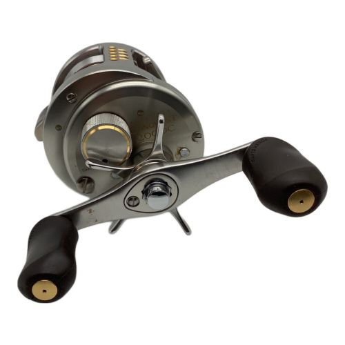 SHIMANO (シマノ) リール ケース有 200DC ベイトリール CALCUTTA CONQUEST