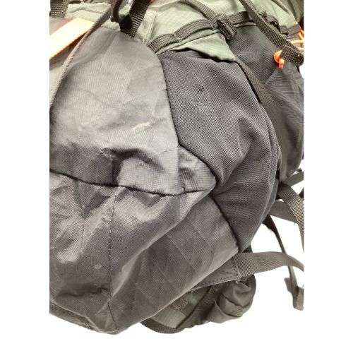 MOUNTAIN HARD WEAR (マウンテンハードウェア) バックパック ブラック×グレー マウンテンライト28 背面長40cm以下 21-30L(日帰り)