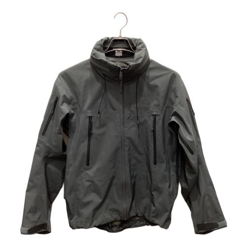 ARC'TERYX (アークテリクス) トレッキングウェア(ジャケット) メンズ SIZE M グレー カナダ製 LEAF Alpha Jacket 13317