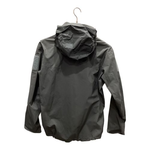 ARC'TERYX (アークテリクス) トレッキングウェア(ジャケット) メンズ SIZE M グレー カナダ製 LEAF Alpha Jacket 13317