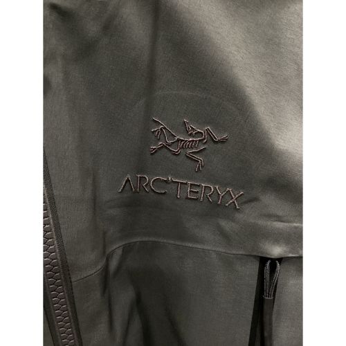 ARC'TERYX (アークテリクス) トレッキングウェア(ジャケット) メンズ SIZE M グレー カナダ製 LEAF Alpha Jacket 13317