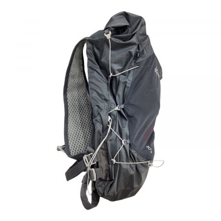 サロモン　XA25　S/Mサイズ Salomon XA 25 Backpack | Runnerinn バックパック