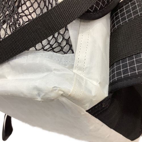 Hyperlite Mountain Gear (ハイパーライトマウンテンギアー) バックパック 40L ホワイト WINDRIDER 40