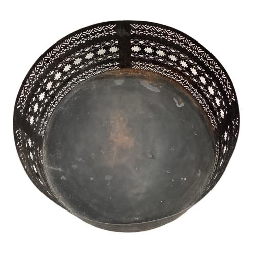 FUTURE FOX (フューチャーフォックス) 焚火台 ナバホ柄焚き火台