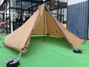 Seek Outside モノポールテント スレ小穴・ヨゴレ・シームグリップ屋外方面に塗布有/カーボンポール付属・前後メッシュパネル付き・煙突ポート付