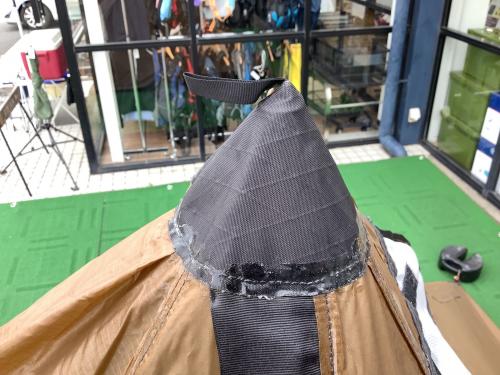 Seek Outside モノポールテント スレ小穴・ヨゴレ・シームグリップ屋外方面に塗布有/カーボンポール付属・前後メッシュパネル付き・煙突ポート付