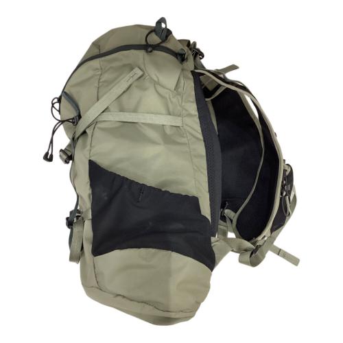 MYSTERY RANCH (ミステリーランチ) バックパック 25L オリーブ ギャラゲーター25 背面長 約41～45cm 21-30L(日帰り)