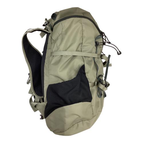 MYSTERY RANCH (ミステリーランチ) バックパック 25L オリーブ ギャラゲーター25 背面長 約41～45cm 21-30L(日帰り)