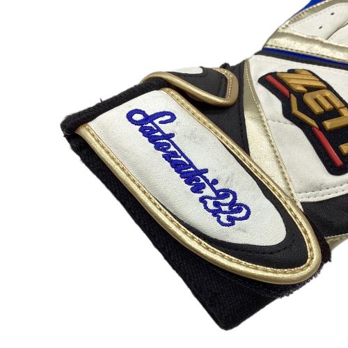 千葉ロッテマリーンズ (チバロッテマリーンズ) 応援グッズ ホワイト 【22】里崎智也 バッティンググローブ 刺繍入りグローブ プロ仕様モデル