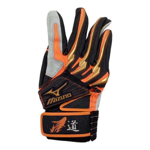 読売ジャイアンツ (ヨミウリジャイアンツ) 応援グッズ 小笠原 バッティンググローブ 刺繍入りグローブ