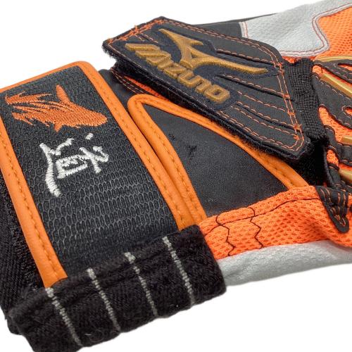 読売ジャイアンツ (ヨミウリジャイアンツ) 応援グッズ 小笠原 バッティンググローブ 刺繍入りグローブ