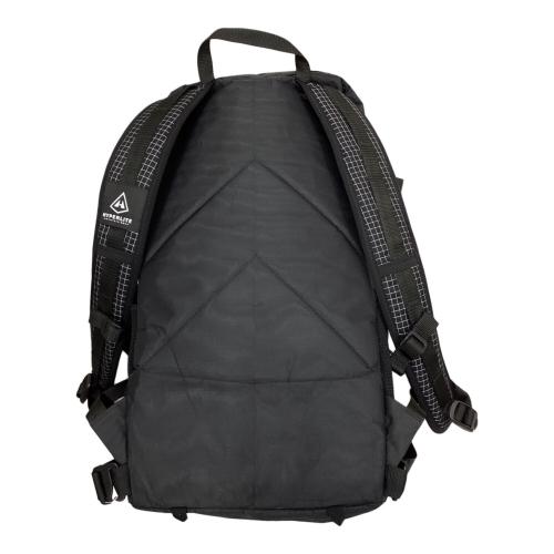 Hyperlite Mountain Gear バックパック ブラック デイブレイク22 内部ミニポーチ付属有 リニューアルモデル 完売品 DAY BREAK 22 背面長 約41～45cm 21-30L(日帰り) DYNEEMA