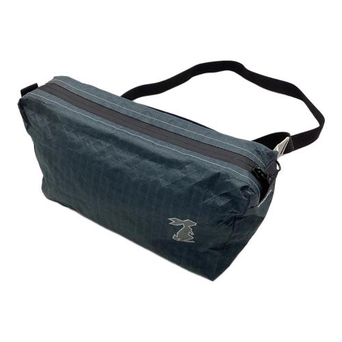 HIGH TAIL DESIGNS (ハイテイルデザイン) ショルダーバッグ グレー/Dark Pewter The Ultralight Fanny Pack v1.5 TX95 ファニーパック