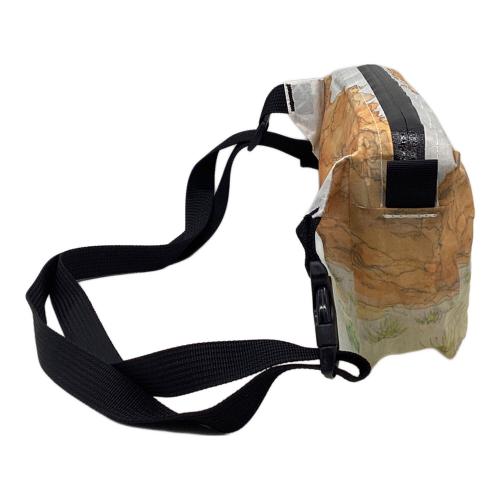 HIGH TAIL DESIGNS ショルダーバッグ 完売品 HANNAH BEMBORN