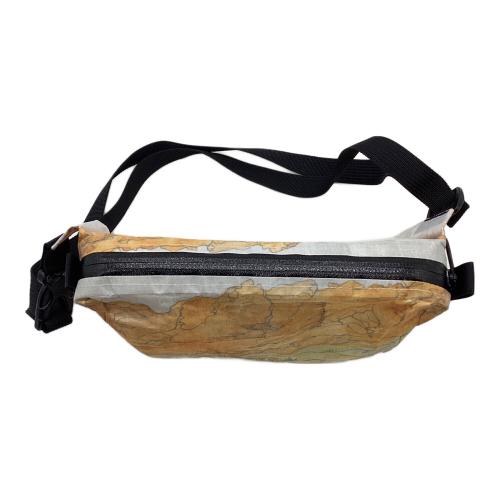 HIGH TAIL DESIGNS ショルダーバッグ 完売品 HANNAH BEMBORN Watercolor Series The Ultralight Fanny Pack ファニーパック Red Rock Canyon柄