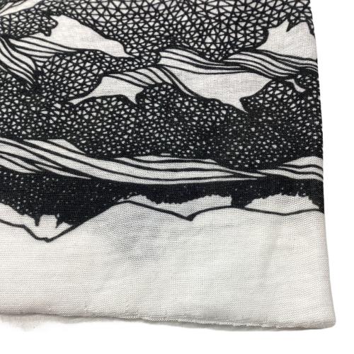 HIGH TAIL DESIGNS 登山雑貨 ホワイト ネックゲイター RYOSUKE KAWATO Hiking Gaiter Low Poly