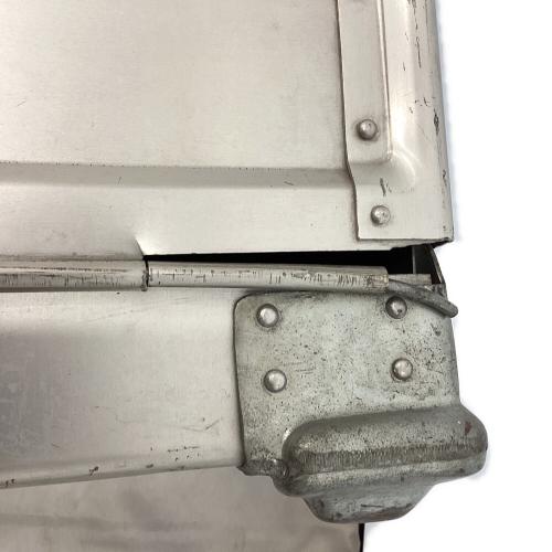 収納ケース 目安100L程度・メタルトランク 約84×45×45(h)㎝ 折りたたみアルミコンテナ