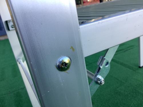 Coleman (コールマン) キッチンテーブル ホワイト 経年劣化などが生じる場合有 コールマンキッチンテーブル