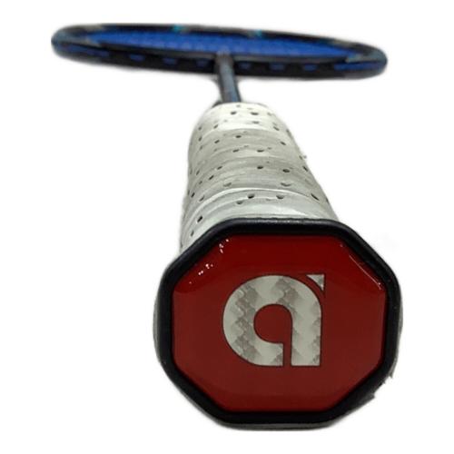 apacs FEATHER WEIGHT 55 バドミントンラケット 8U-G2