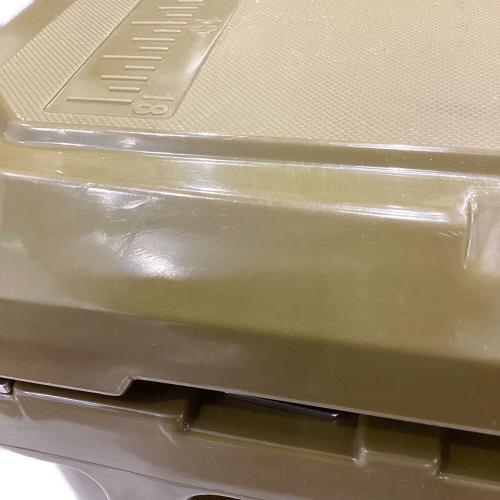 ICELAND COOLER (アイスランドクーラー) クーラーボックス 35QT オリーブ