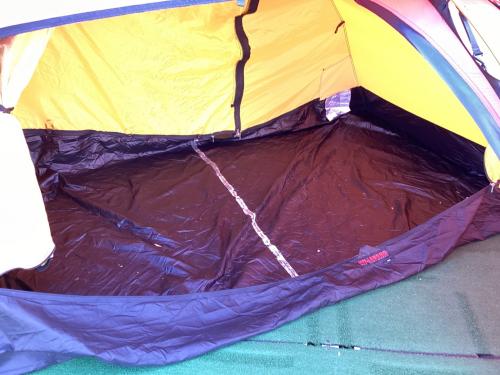 HILLEBERG (ヒルバーグ) ソロテント ポールキズ・設営癖有/シートシーム劣化・ヤケ・ヨゴレ・穴・ペタツキ有 アラック2