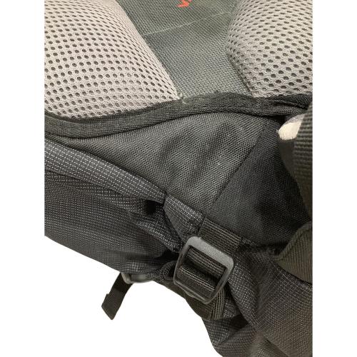 deuter (ドイター) バックパック ブラック エアコンタクトライト 40+10 SL