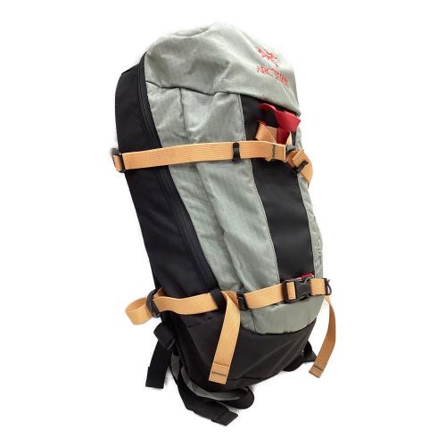 ARC'TERYX (アークテリクス) バックパック フィリピン製 廃盤品/バックカントリー向け @ グレー×ブラック サイロ18/SILO18