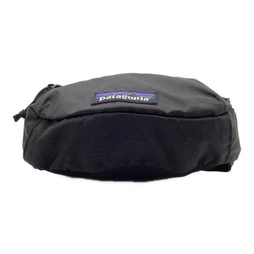 Patagonia (パタゴニア) ショルダーバッグ ブラック ライトウェイトトラベルミニヒップバッグ