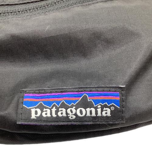Patagonia (パタゴニア) ショルダーバッグ ブラック ライトウェイトトラベルミニヒップバッグ