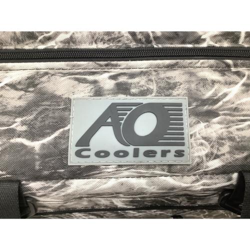 AO COOLERS (エーオークーラー) ソフトクーラー 旧ロゴ ホワイト×ブラック マンタ柄