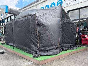 KZM OUTDOOR（カズミアウトドア）　シェルター K20T3T003 キズ・ヨゴレ有・生地破れ・裂け有 ブラックタープシェルター
