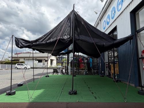 KZM OUTDOOR（カズミアウトドア）　シェルター K20T3T003 キズ・ヨゴレ有・生地破れ・裂け有 ブラックタープシェルター