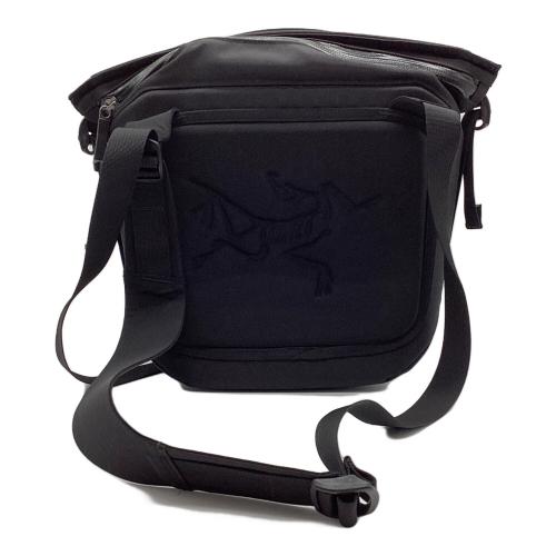 ARC'TERYX (アークテリクス) ショルダーバッグ 24019-129570 ブラック