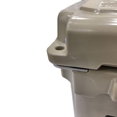 VASTLAND (ヴァストランド) タフクーラーボックス クーラーボックス VL-TCB-33 33.1L オリーブ