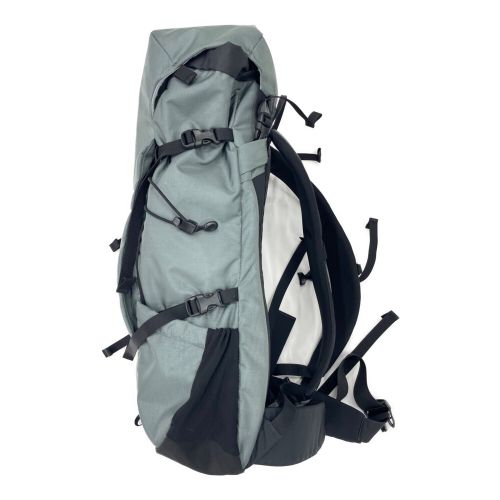 ARC'TERYX (アークテリクス) バックパック グレー 背面長 約46～50cm 31-40L(山小屋泊) 18795 BRIZE 32