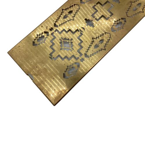 802 PRODUCTS (ハチオウジプロダクツ) IGT 天板真鍮ハーフユニット(ネイティブ縦柄) ブラス IGT 天板真鍮ハーフユニット(ネイティブ縦柄)