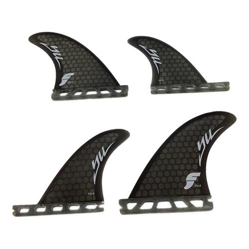 FUTURES (フューチャー) フィン グレー YU-4 クアッドフィンタイプ