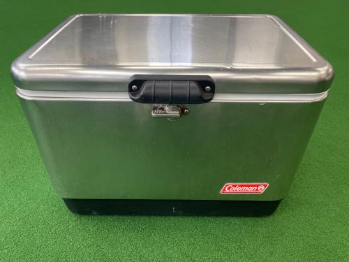 Coleman (コールマン) クーラーボックス 54QT(約51L) シルバー×ブラック 6150,6155 スチールベルトクーラー