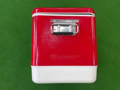 Coleman (コールマン) クーラーボックス 54QT(約51L) レッド×ホワイト 6150.6155 スチールベルトクーラー