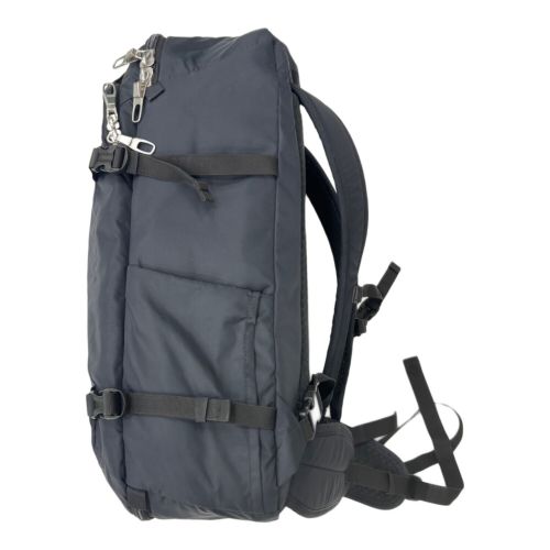 packsafe バックパック Venturesafe EXP45 Anti-Theft Carry-on Travel Pack 45L ブラック