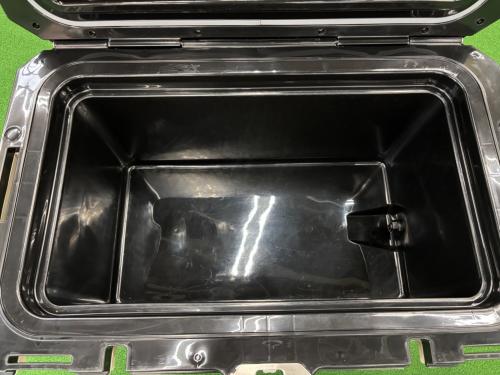 iGloo (イグルー) クーラーボックス 70QT(66.2L) ベージュ IMXクーラー