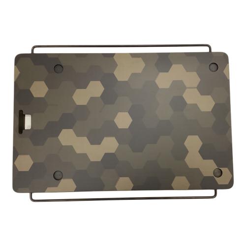 The Arth (ざぁ～ッス) アウトドアテーブル ヘキかもみどり 床上手さん  アシノプレート装着済品 未使用品