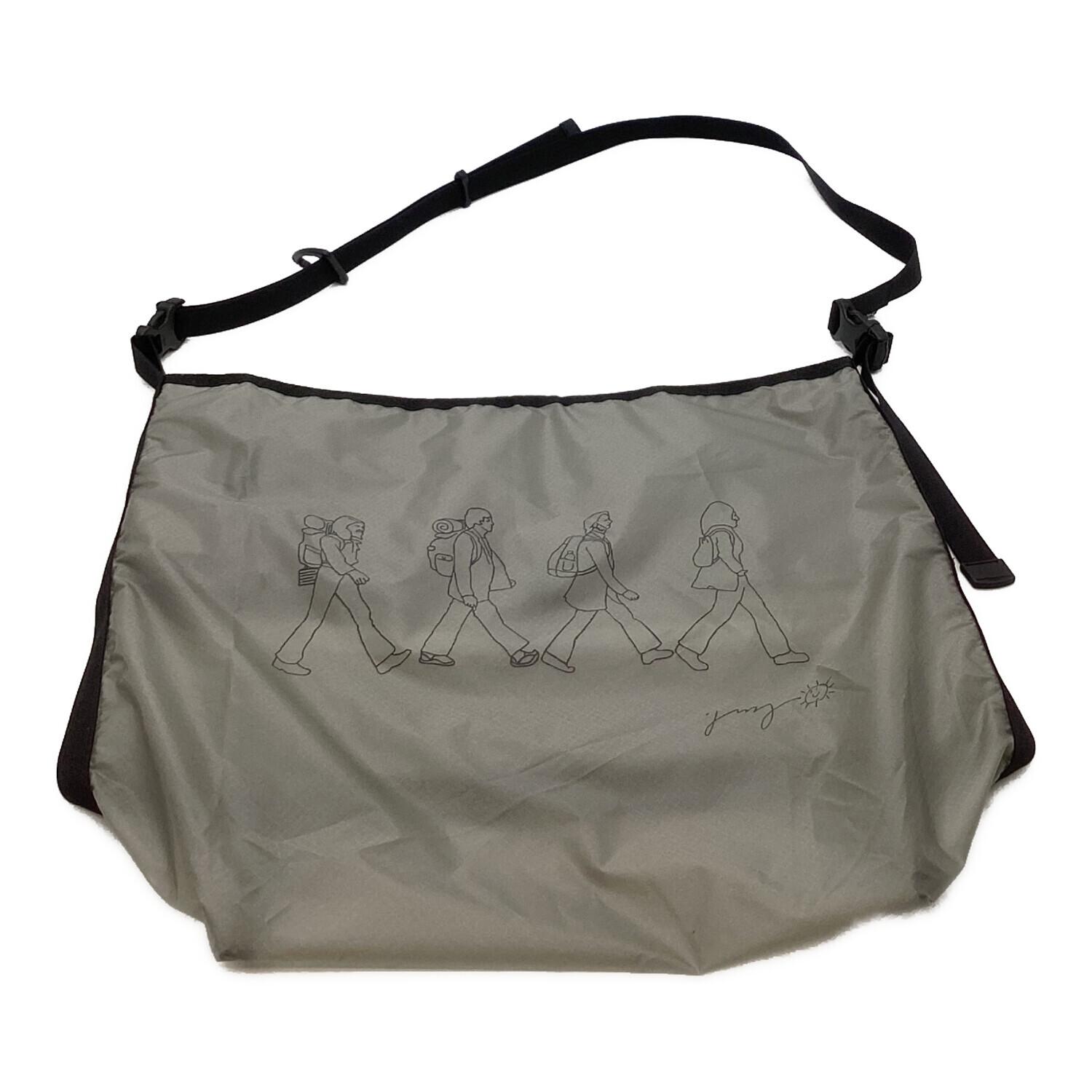 HALF TRACK PRODUCTS (ハーフトラックプロダクツ) ショルダーバッグ