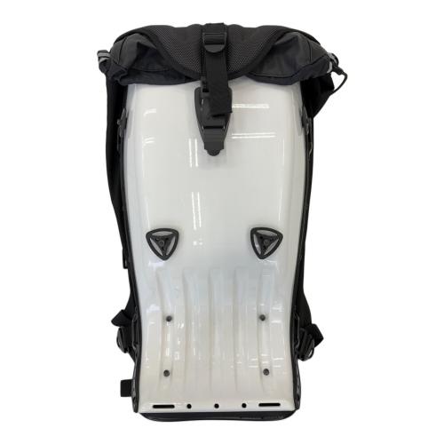 BOBLBE-E (ボブルビー) リュック ホワイト×ブラック ハードシェルバックパック megalopolis 25L