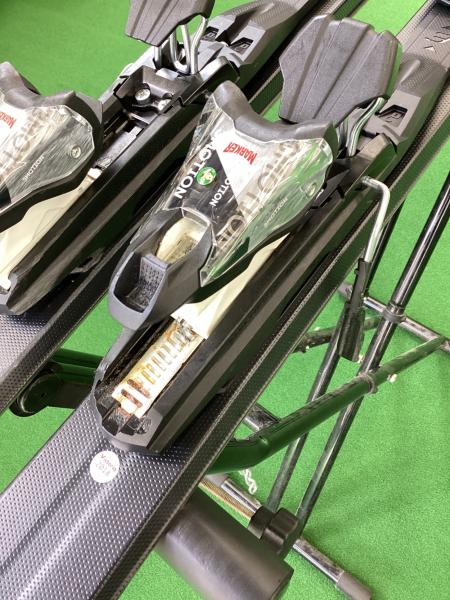 Volkl (フォルクル) カービングスキー 159cm ブラック×レッド RTM