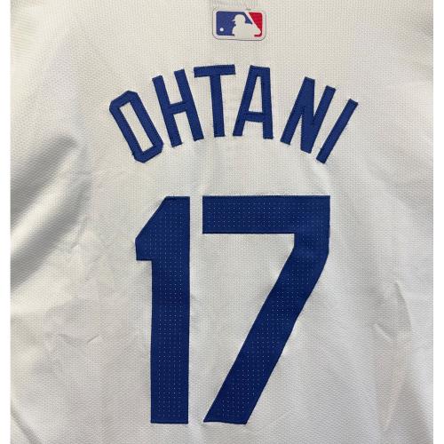 ロサンゼルスドジャース 応援グッズ SIZE 48 ホワイト WS優勝バッチ付き ファナティックス・ジャパン ユニフォーム 大谷翔平【17】