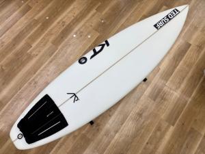 KT (ケーティー) ショートボード 6`1"×21 1/8”×2 9/16" 34.5L AR トライフィンタイプ ラウンドスカッシュテール